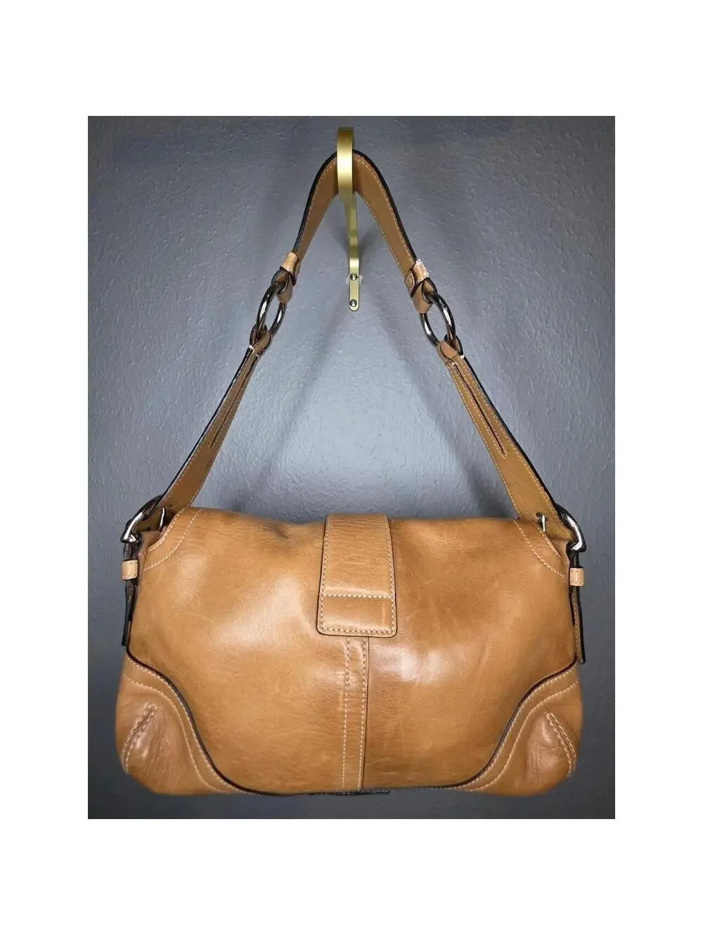 🍒Coach British Tan Vintage Soho🍒